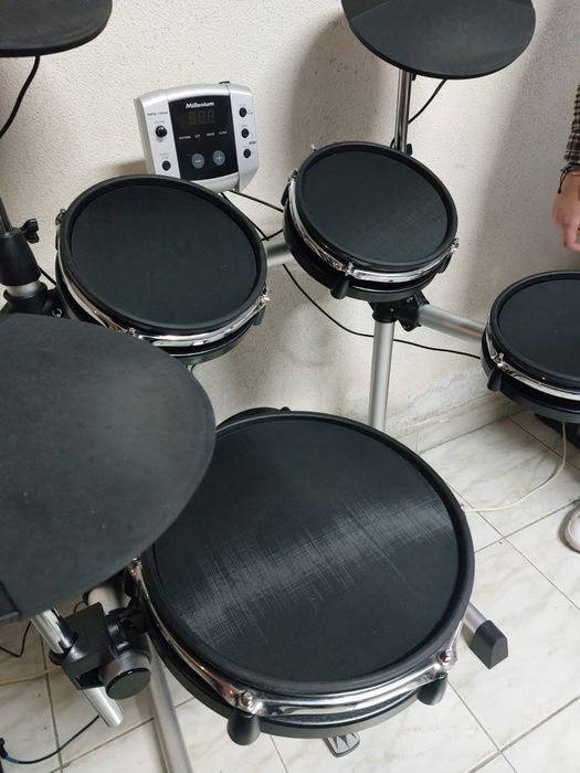 Bateria eletrónica- Millennium MPS 150-x