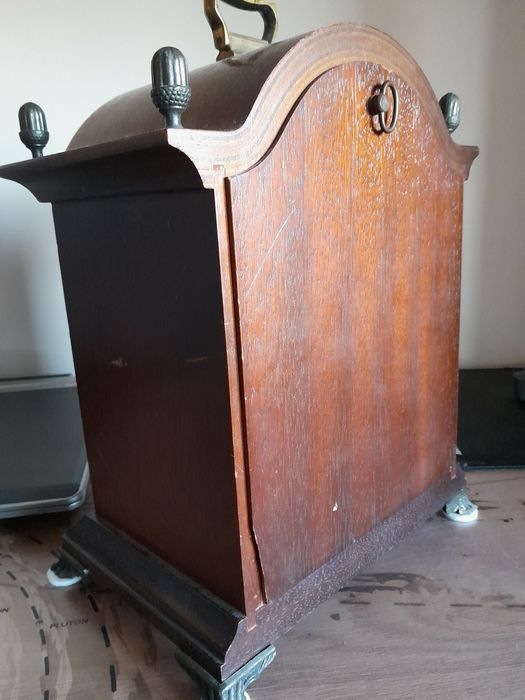 Zegar kominkowy z fazami księżyca