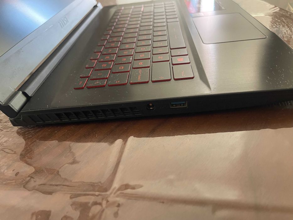 Portátil Gaming MSI GF63 — i7 / GTX 1050 Ti / 24GB RAM / 1.14TB