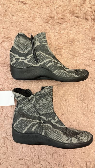Buty ARCOPEDICO botki r . 36 rozciągliwe wzór wąż, super wygodne nowe  lekkie elastyczne komfortowe