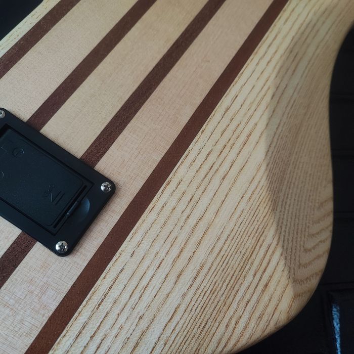 Шестиструнний бас Magna MH-6