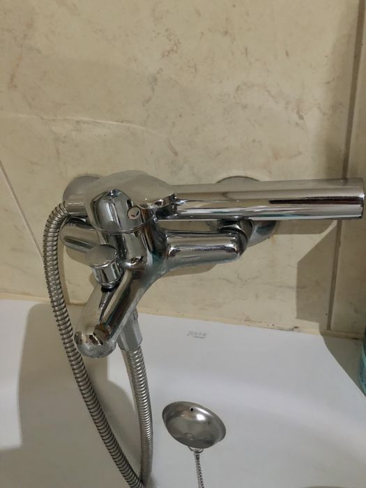 Torneiras Roca: lavatório, bidé e banheira