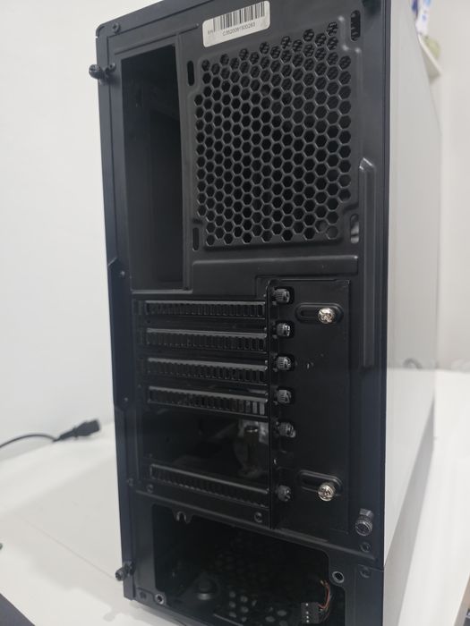 Phanteks Eclipse P350X com watercooler