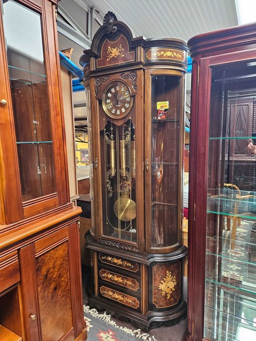 Imponente móvel / relógio de pendulo - óptim