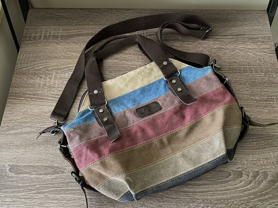 Повседневная сумка ретро в разноцветную полоску