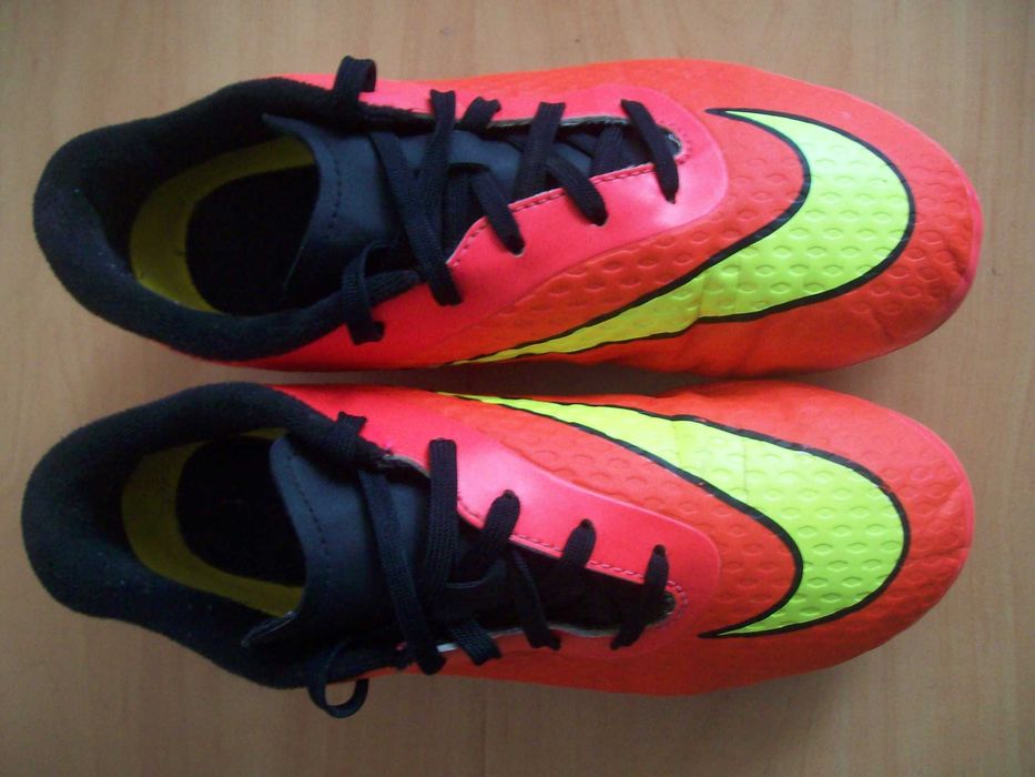 Korki wkręty NIKE HYPERVENOM roz.eu-38