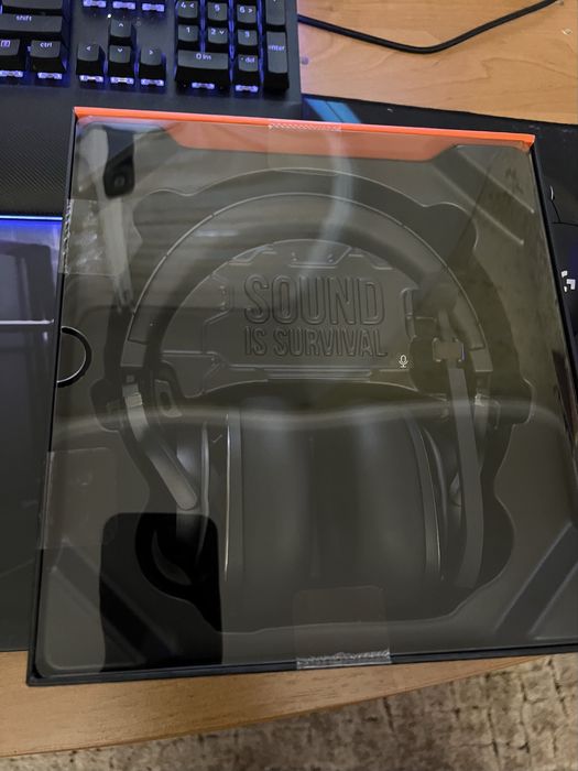 Ігрова гарнітура JBL Quantum 800