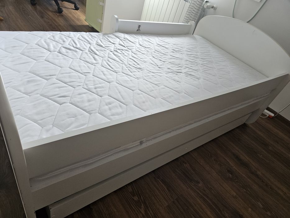 Łóżko chłopięce z szufladą