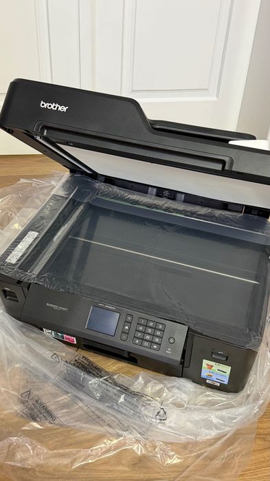 Продаю багатофункціональний принтер Brother MFC-J3930DW — професійна модель формату A3, яка ідеально підходить для офісу, бізнесу або дому