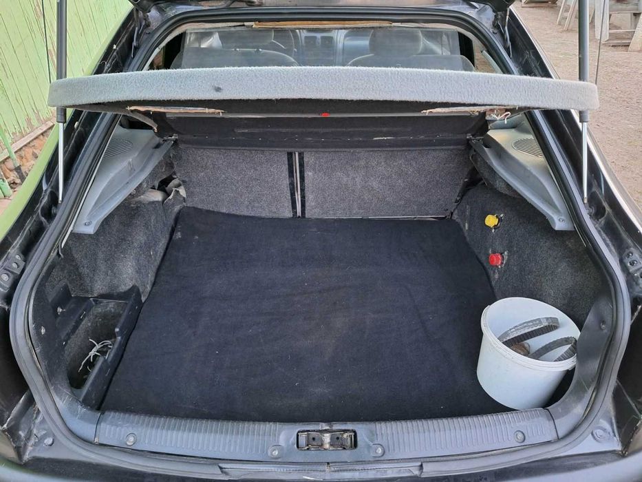 Продам Renault Laguna 2.0 бензин 94