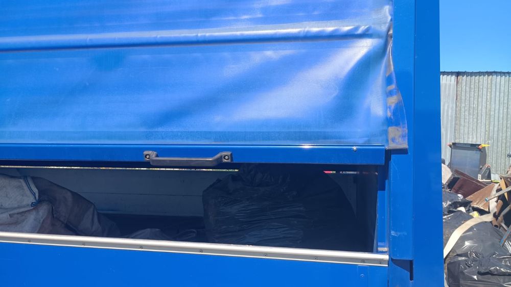 Iveco Daily roleto burta