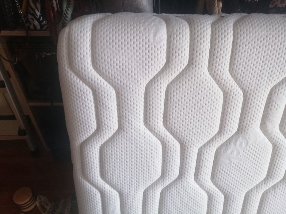 Estrados articulados elétricos com colchão