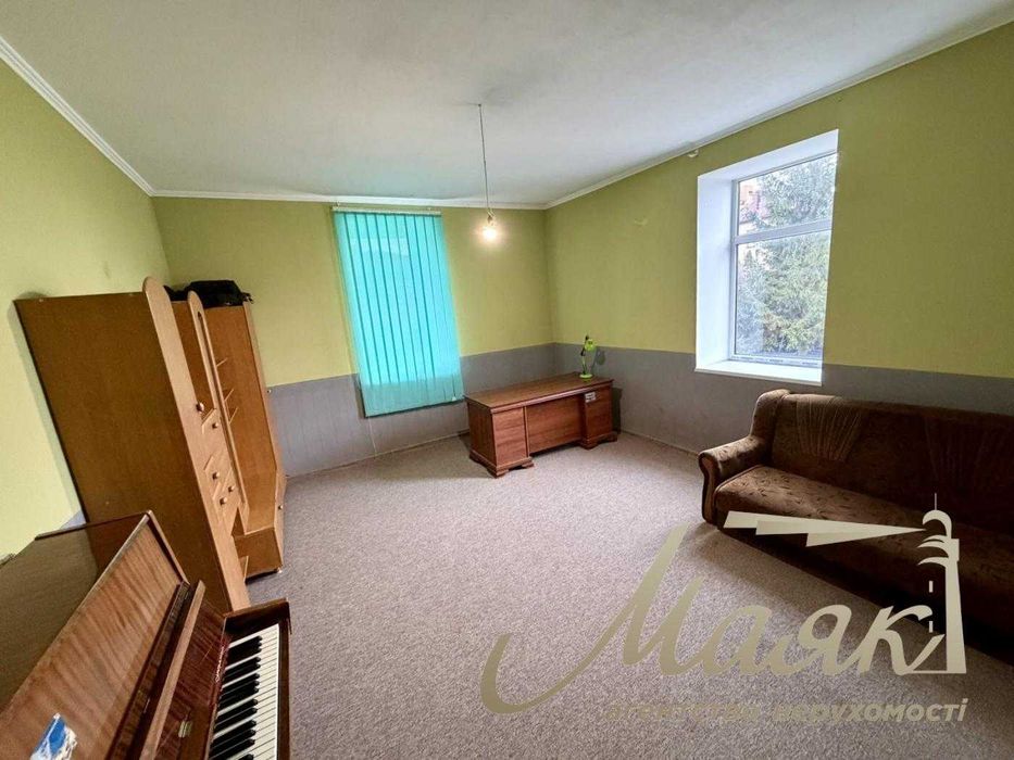 Продаж затишного 2 поверхового будинку в с. Володимирівське