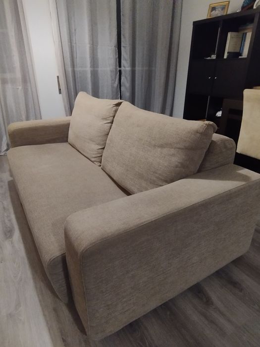 Ótimo Sofá de sala 3 lugares