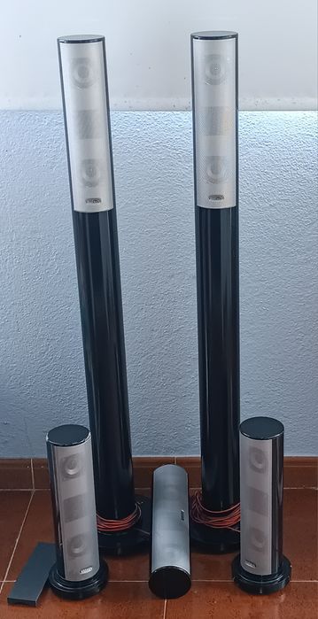 Colunas Home Cinema Watson 5.0 de pé + central (design tubular)