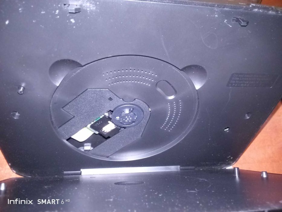 2 szt DVD samochodowych DENVER z uchwytami