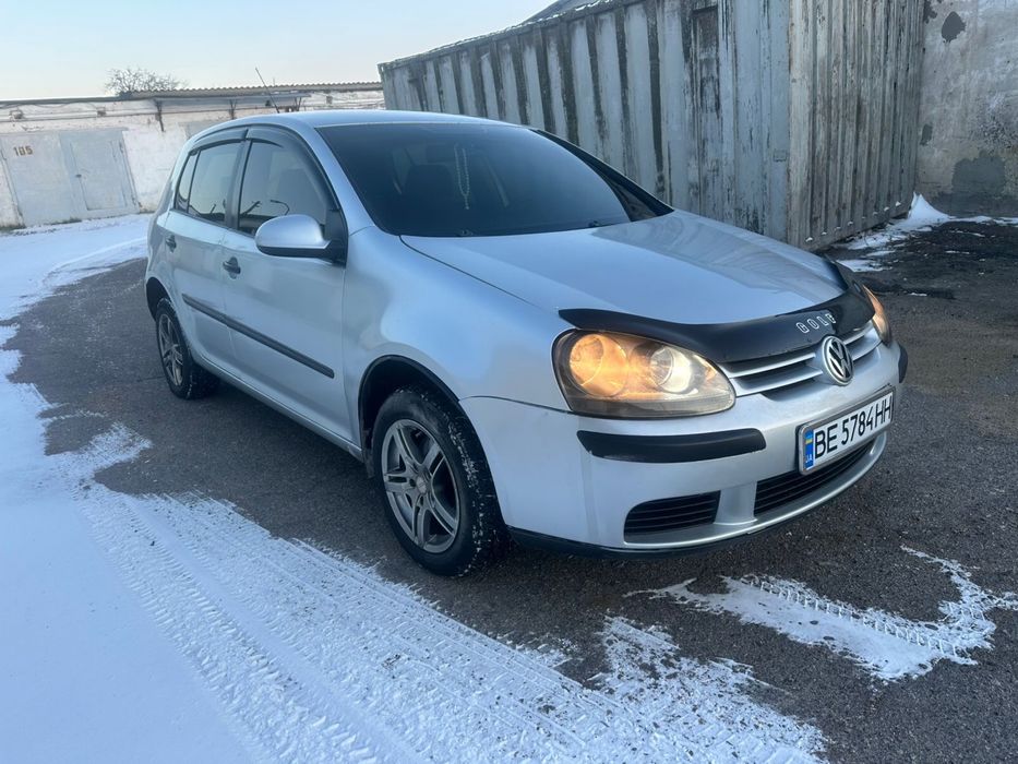Продам volkswagen golf 5 2005 год. 1.9 tdi
КПП механика, климат контроль, авто свет. Резина зима.