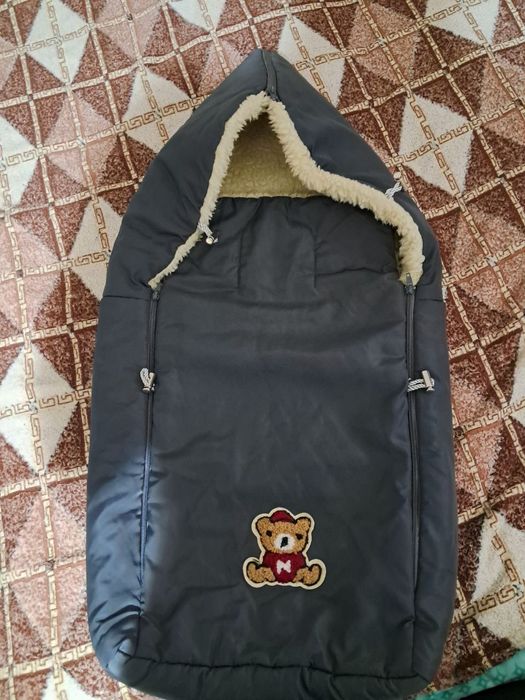 Конверт в коляску, санки.на овчині 
На овчині з підкладкою сентепон.
Д