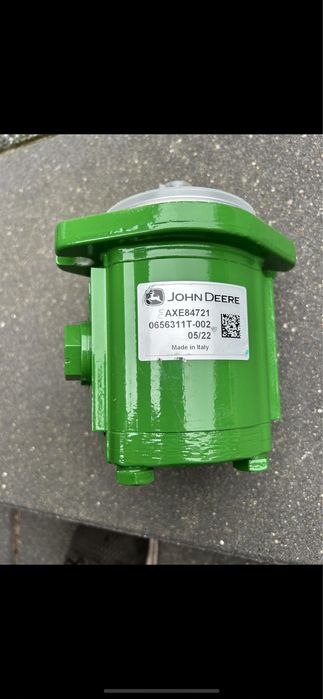 Pompa hydrauliczna John deere nowa AXE84721