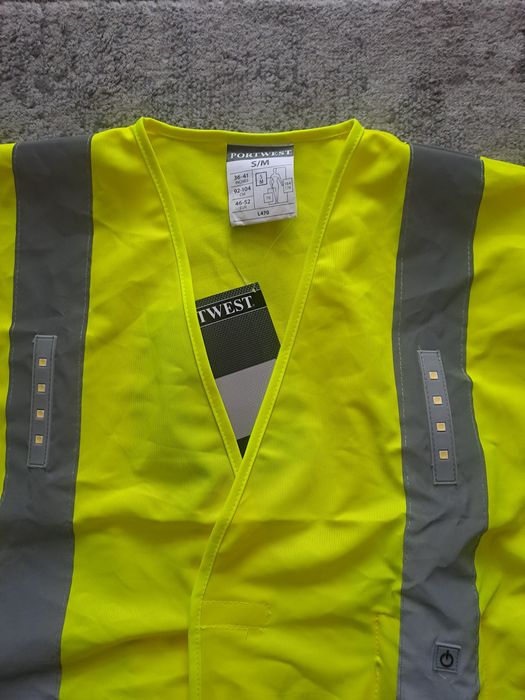 Kamizelka ostrzegawcza z podświetleniem led