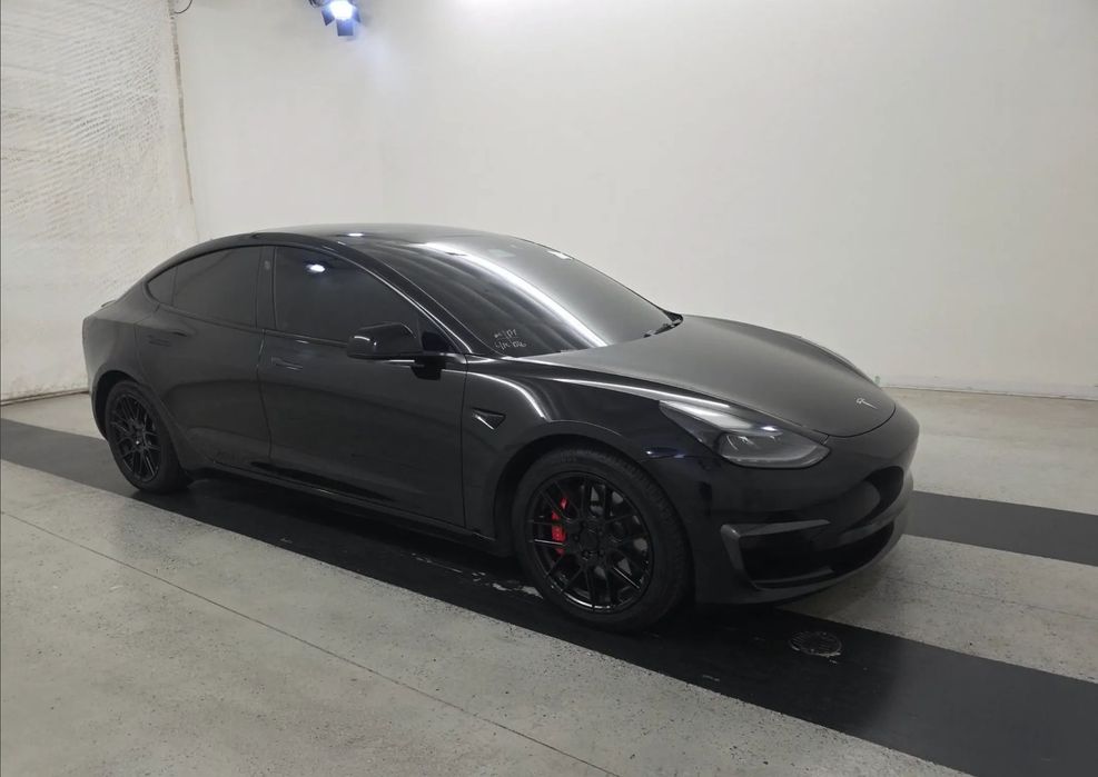 Tesla Model 3 Tesla Model 3 Performance