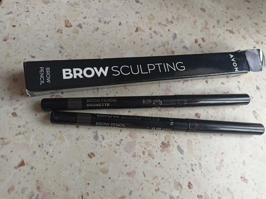 Dwie kredki do brwi Avon