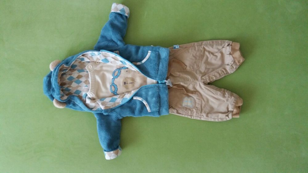 Komplet bluza z kapturem, sweterek, ocieplane spodnie r.62