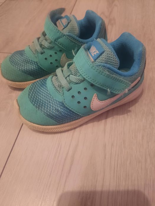 Buty chlopiece 25 ,3pary