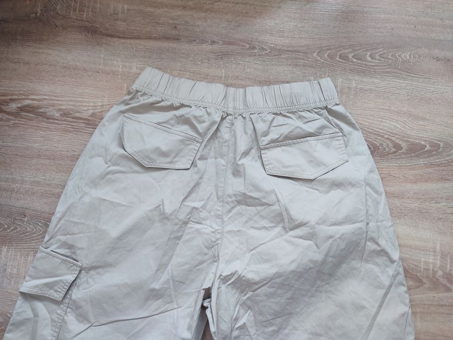 Spodnie Zara z szerokimi nogawkami