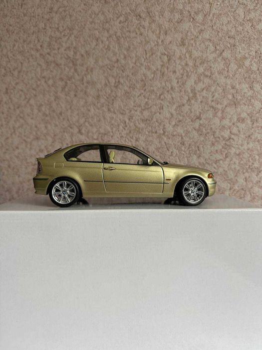 Колекційна модель BMW E46 Compact kyosho 1/18