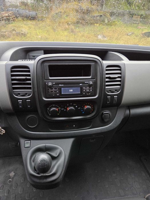 Renault Trafic 2018r 9 osobowe