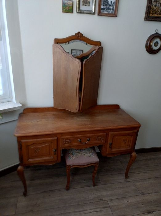 Toaletka i siedzisko