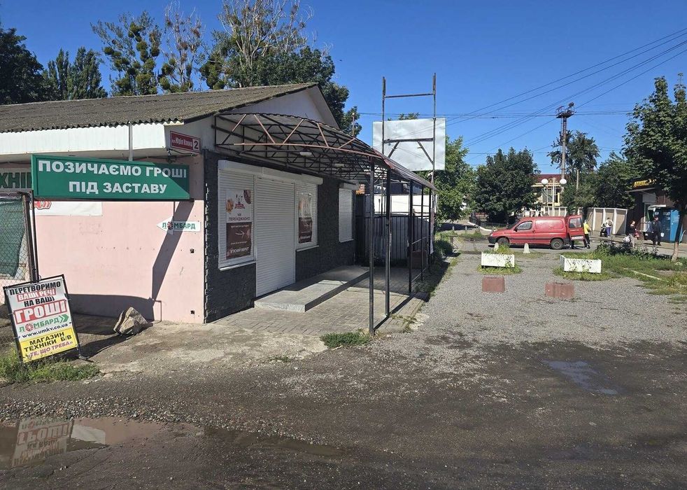 Здається комерційне приміщення на вул. Юрія Клена, площа 87 кв.м