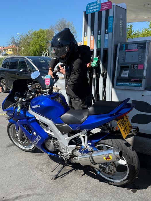 Suzuki SV1000S 996cc 2003 – 32.000 km – Muito estimada – Documentos completos