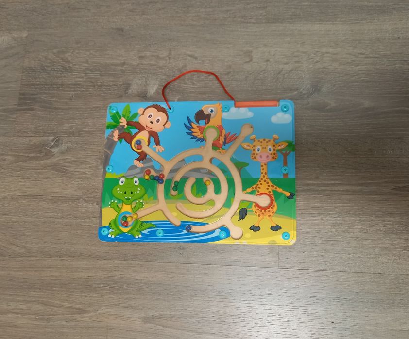 Jogo didáctico criança