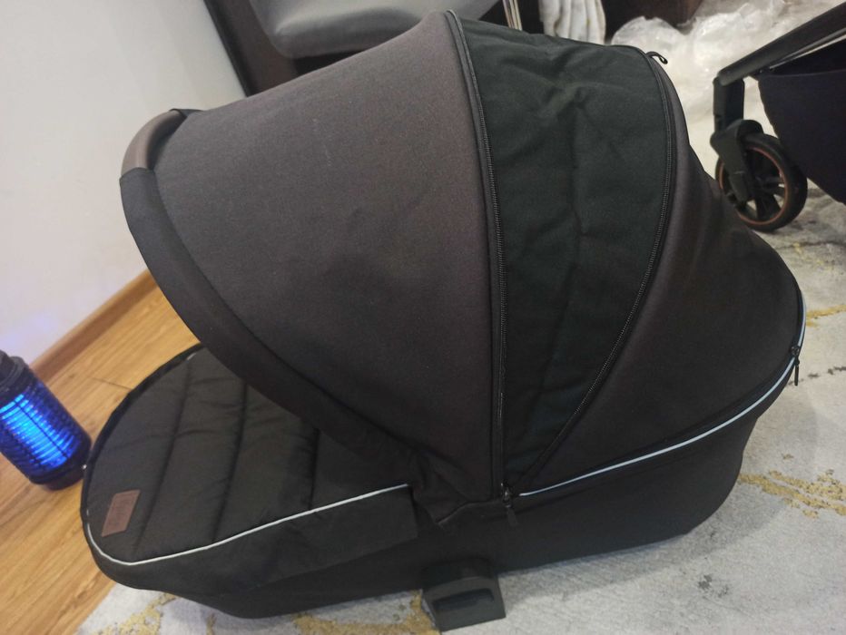 Продам carrello Epica 2в1,