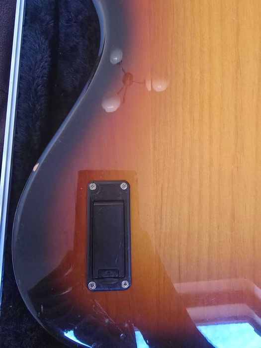 Fender Jaguar Bass MIJ 2007/08 + EMG JX + Hard Case (modificado)