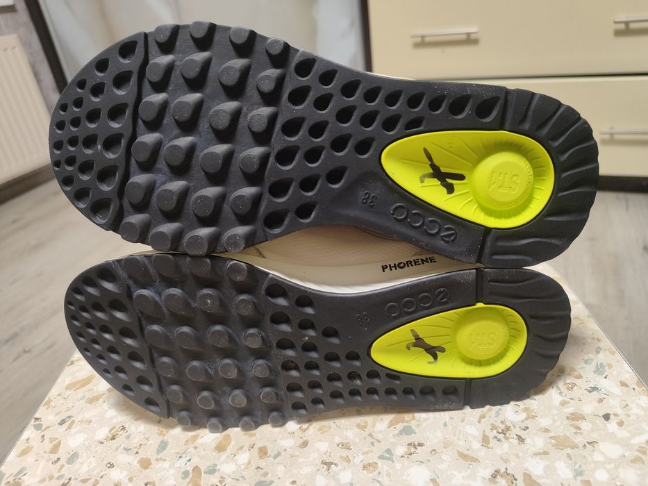 кросівки ECCO ST.1 W р-38