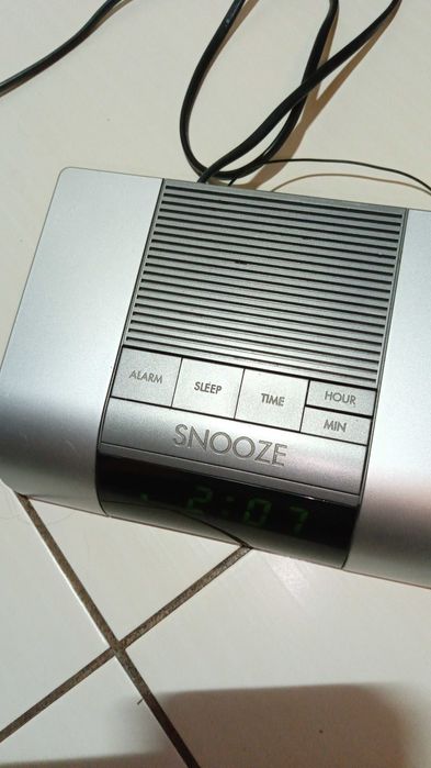 Radio budzik Grundig