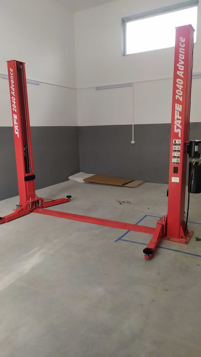 Підйомник двостійковий