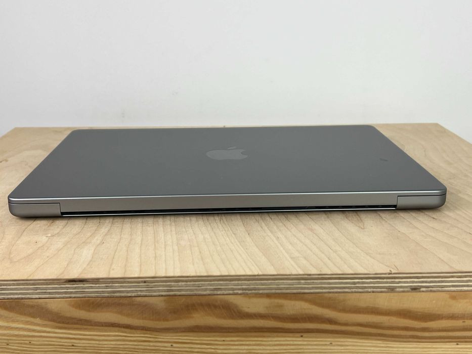 2023 MacBook Pro A2918 14" M3 16GB 1000GB