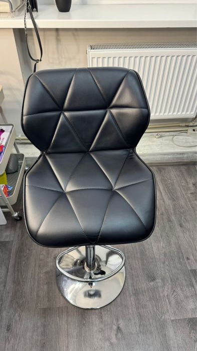 Стілець для макіяжу