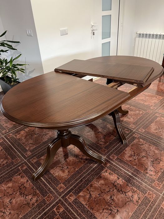 Vendo armario de sala/cristaleira juntamnete com mesa de sala