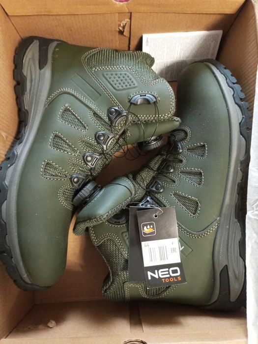 Берцы фирмы,,NEO"Польша+Каска, разгрузка, наушники и д.р