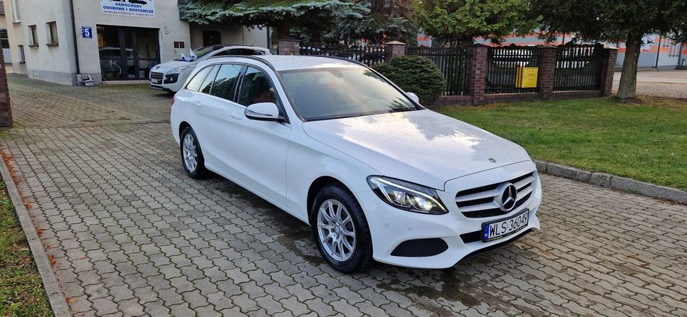 Mercedes-Benz Klasa C Serwis Bezwypadkowy Full LED Nowy Rozrząd