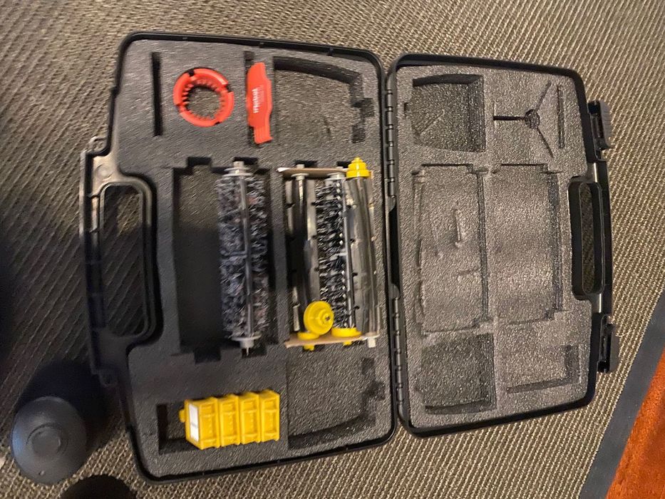 iRobot Roomba 780 + 2X Wirtualna ściana+akcesoria