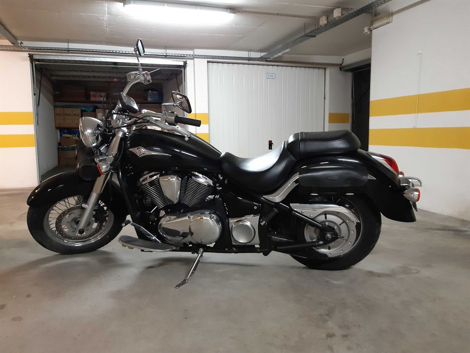Vendo mota KAWASAKI VN900 Vulcan Classic de 2006 em excelente estado (só 12.000km)