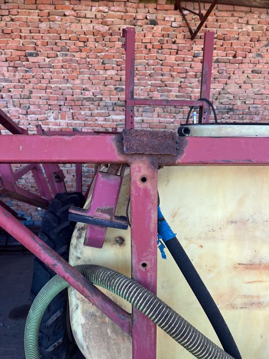 Обприскувач причіпний Hardi (18 м.)