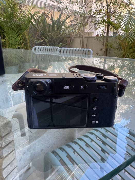 Fujifilm X100VI Preto