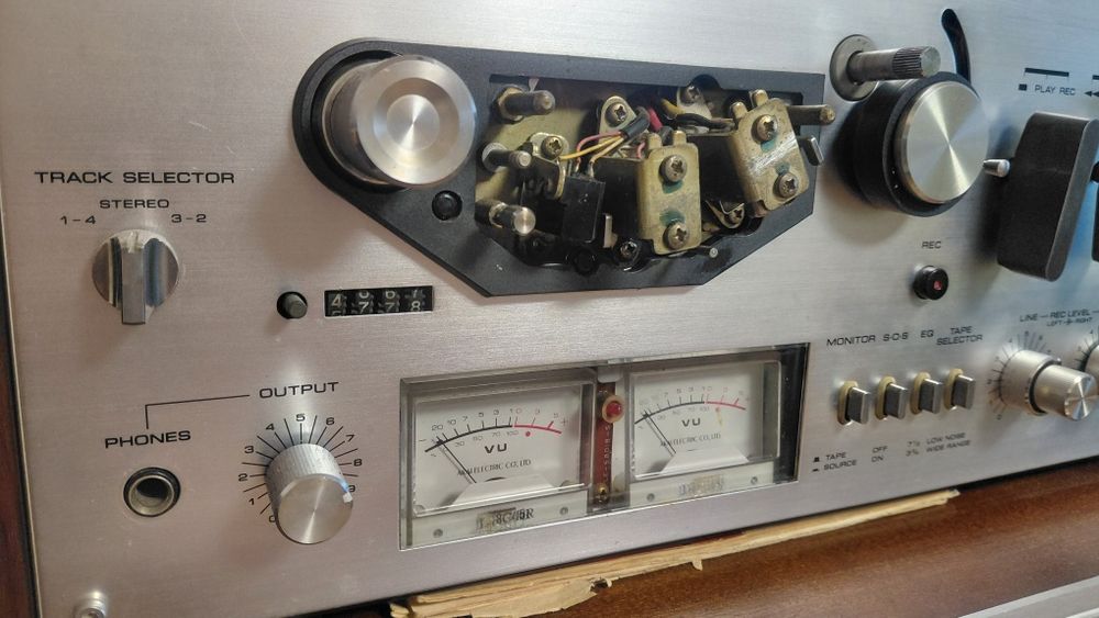 Магнитофон катушечный бобинный Akai 4000D Акай 4000Д